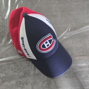 NHL CCM Red Cap